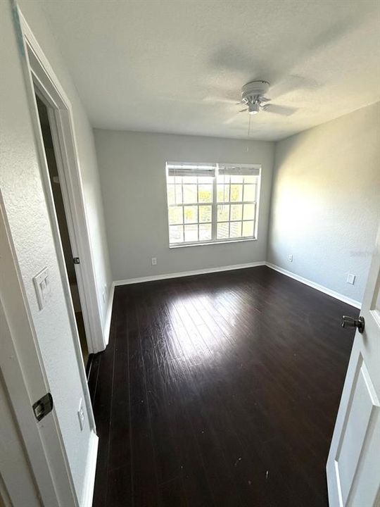 待售: $225,000 (2 贝兹, 2 浴室, 1328 平方英尺)