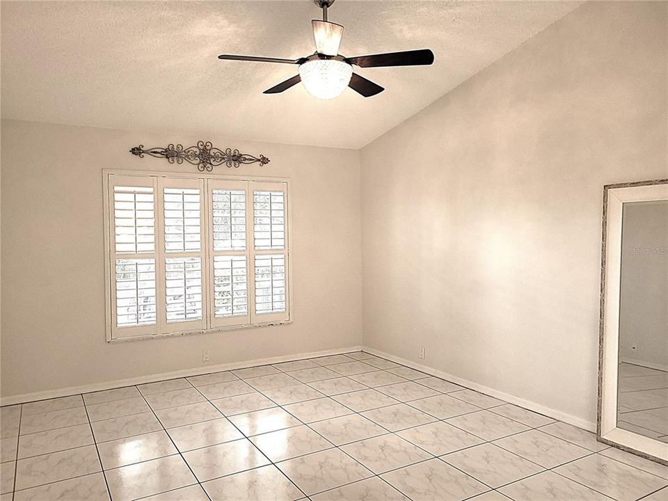 На продажу: $285,000 (3 спален, 2 ванн, 1517 Квадратных фут)