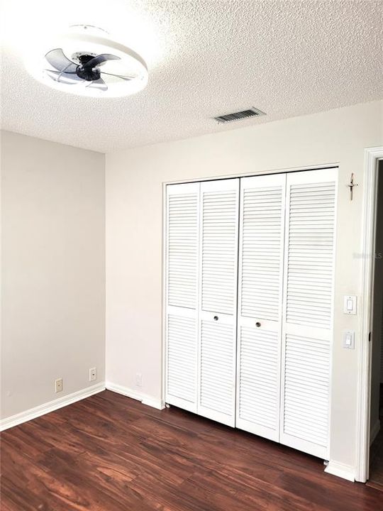 На продажу: $285,000 (3 спален, 2 ванн, 1517 Квадратных фут)