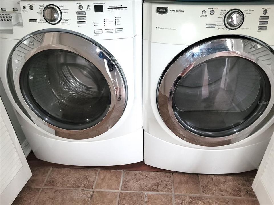 На продажу: $285,000 (3 спален, 2 ванн, 1517 Квадратных фут)