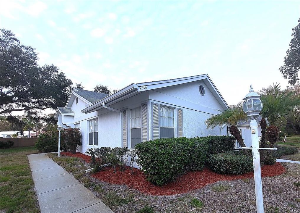 На продажу: $285,000 (3 спален, 2 ванн, 1517 Квадратных фут)