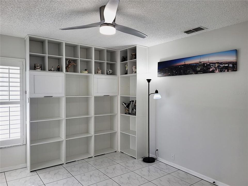 На продажу: $285,000 (3 спален, 2 ванн, 1517 Квадратных фут)