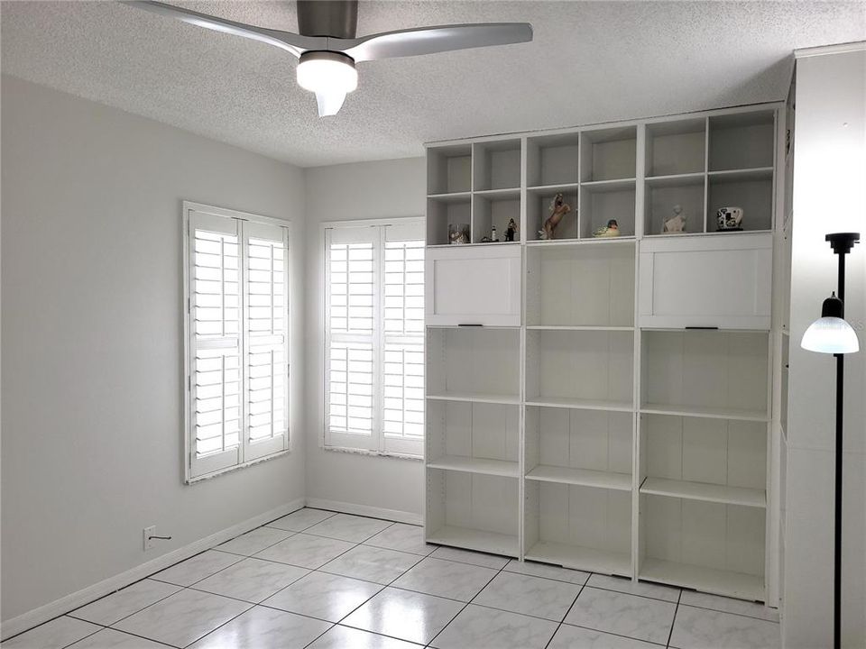 На продажу: $285,000 (3 спален, 2 ванн, 1517 Квадратных фут)