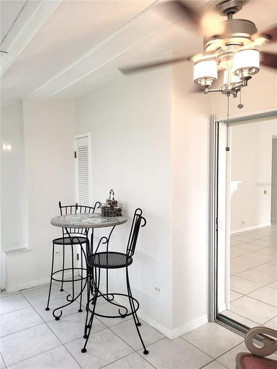 На продажу: $285,000 (3 спален, 2 ванн, 1517 Квадратных фут)