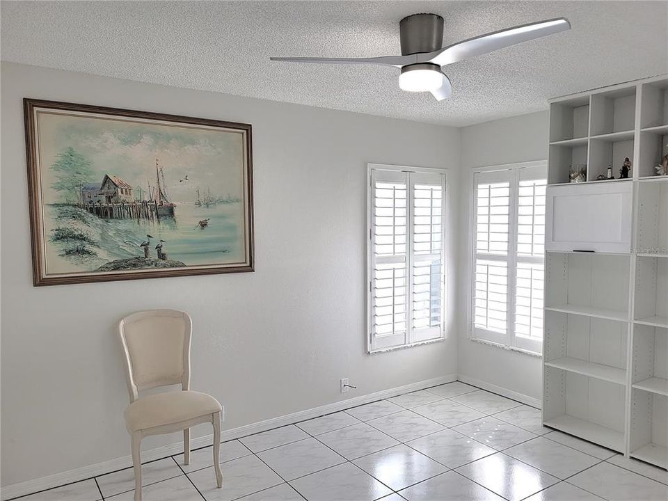 На продажу: $285,000 (3 спален, 2 ванн, 1517 Квадратных фут)