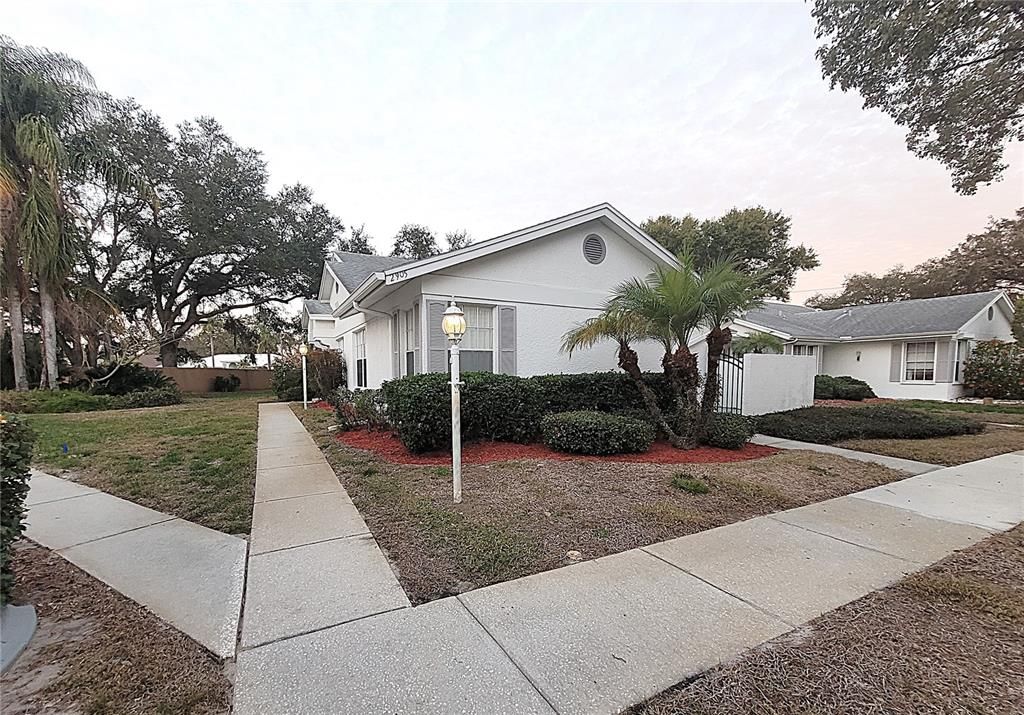 На продажу: $285,000 (3 спален, 2 ванн, 1517 Квадратных фут)