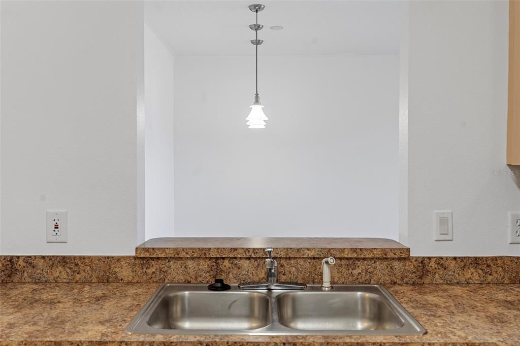 待售: $219,990 (3 贝兹, 2 浴室, 1200 平方英尺)