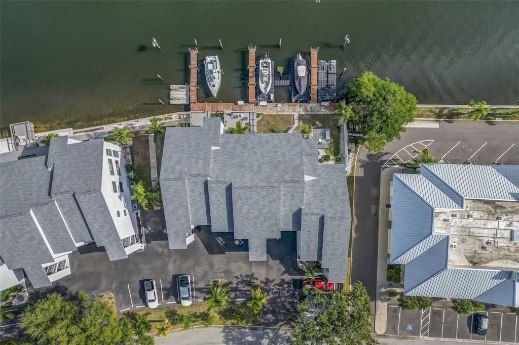 На продажу: $298,000 (2 спален, 2 ванн, 1100 Квадратных фут)