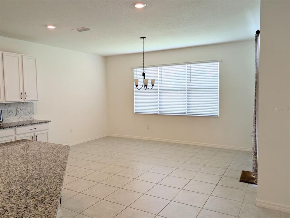 En Renta: $3,300 (4 camas, 3 baños, 3389 Pies cuadrados)