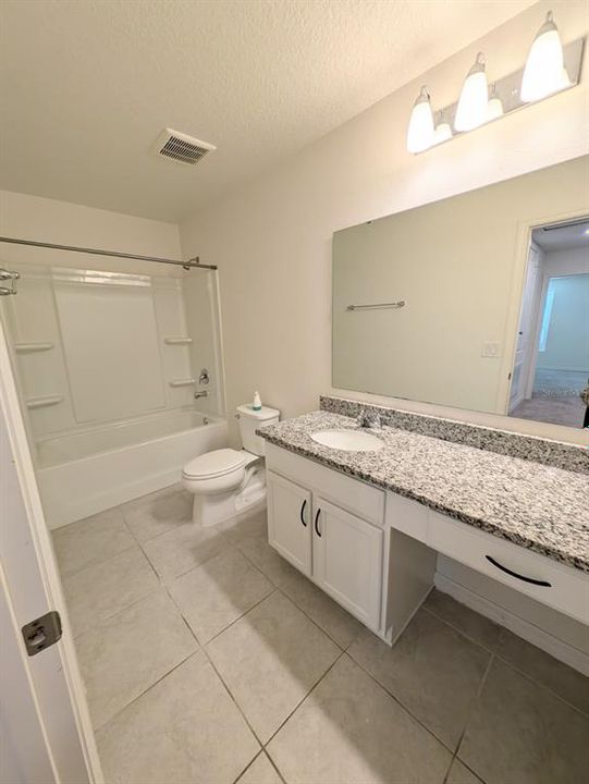 En Renta: $3,300 (4 camas, 3 baños, 3389 Pies cuadrados)