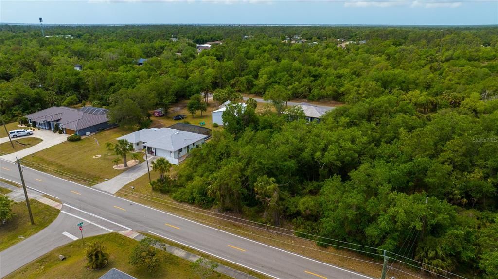 На продажу: $29,900 (0.23 acres)