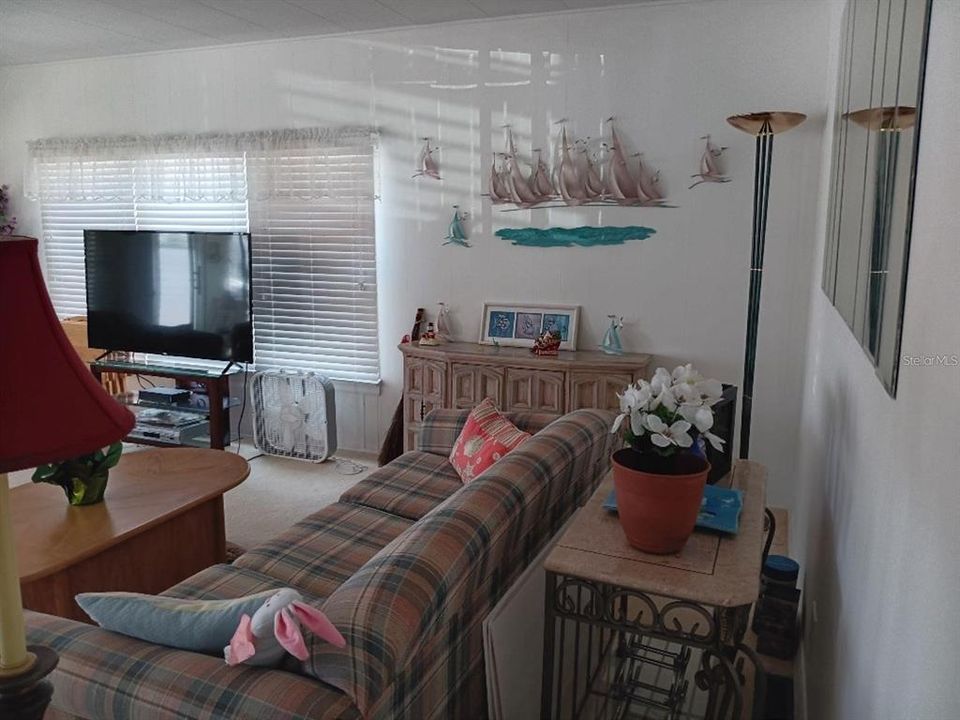 En Venta: $242,000 (2 camas, 1 baños, 1056 Pies cuadrados)