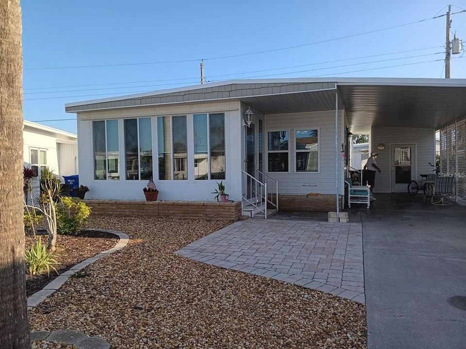 En Venta: $242,000 (2 camas, 1 baños, 1056 Pies cuadrados)