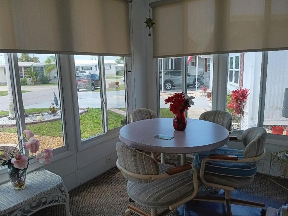 En Venta: $242,000 (2 camas, 1 baños, 1056 Pies cuadrados)