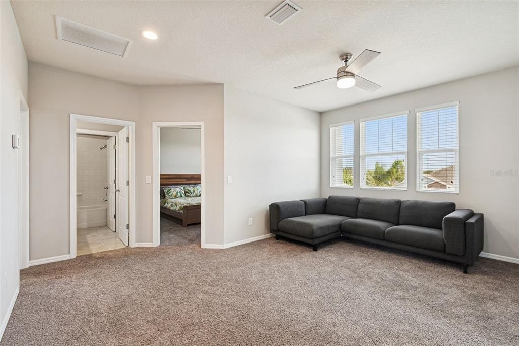 出租: $3,500 (4 贝兹, 3 浴室, 2634 平方英尺)