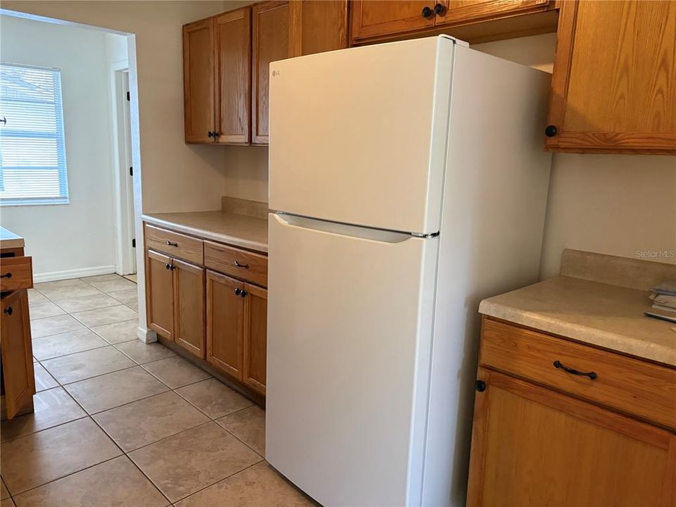 В аренду: $2,500 (4 спален, 2 ванн, 1451 Квадратных фут)