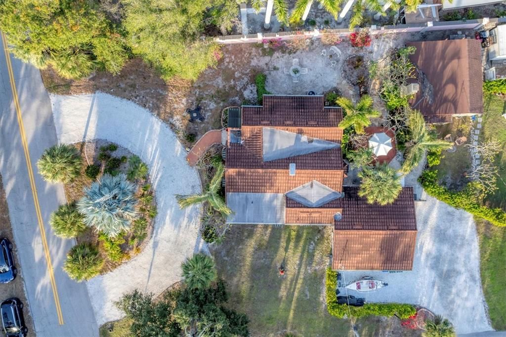 待售: $774,000 (4 贝兹, 2 浴室, 2033 平方英尺)