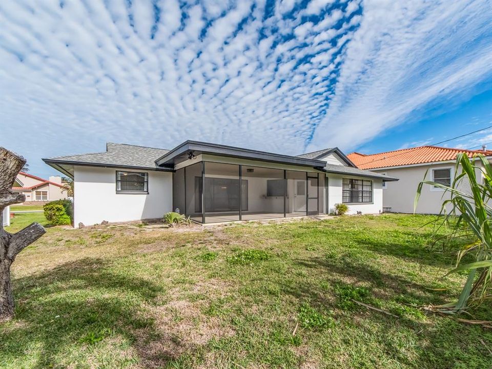 出租: $3,600 (2 贝兹, 2 浴室, 1682 平方英尺)