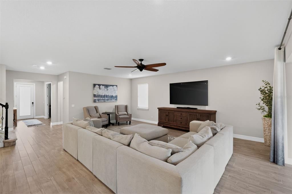 待售: $629,900 (4 贝兹, 2 浴室, 4099 平方英尺)