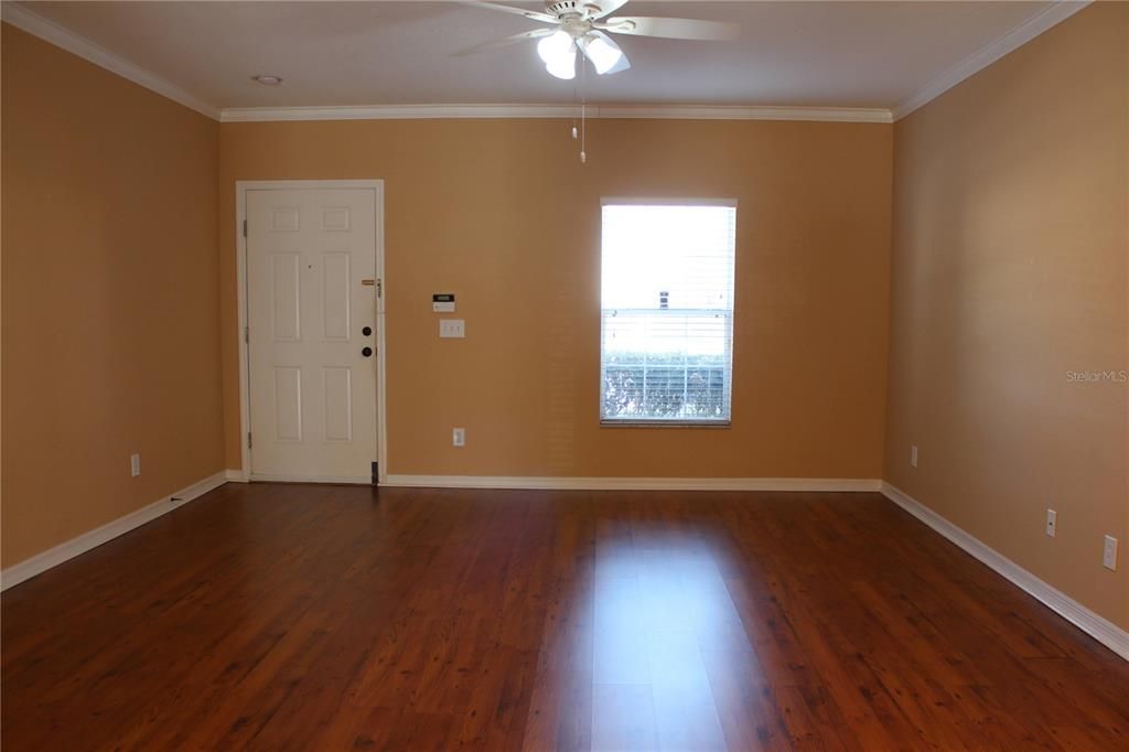 For Rent: $1,800 (2 beds, 2 baths, 1240 Square Feet)