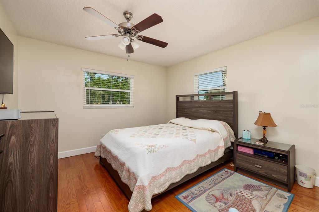 待售: $529,000 (3 贝兹, 2 浴室, 1432 平方英尺)