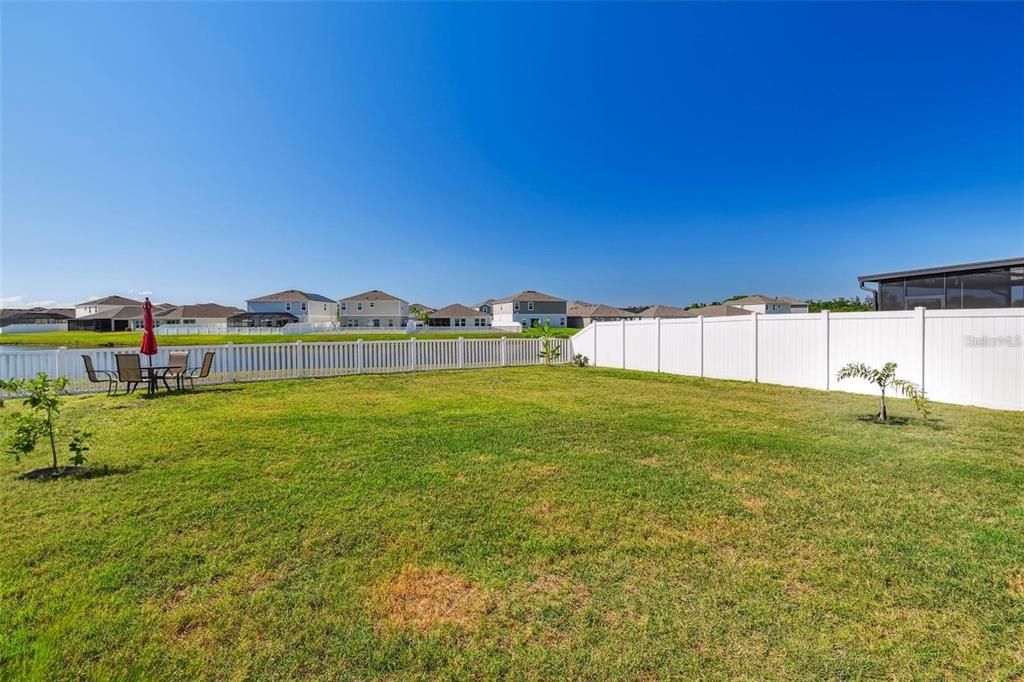 出租: $2,550 (4 贝兹, 2 浴室, 1914 平方英尺)