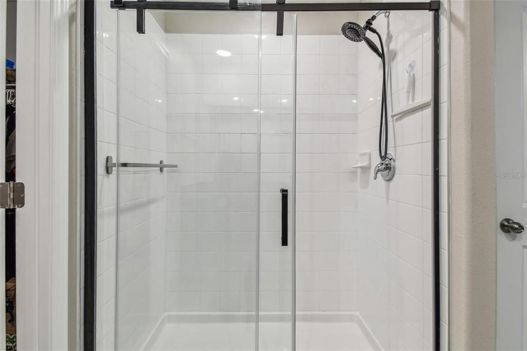 出租: $2,550 (4 贝兹, 2 浴室, 1914 平方英尺)