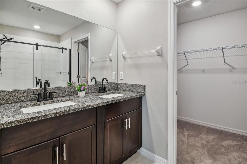 出租: $2,550 (4 贝兹, 2 浴室, 1914 平方英尺)