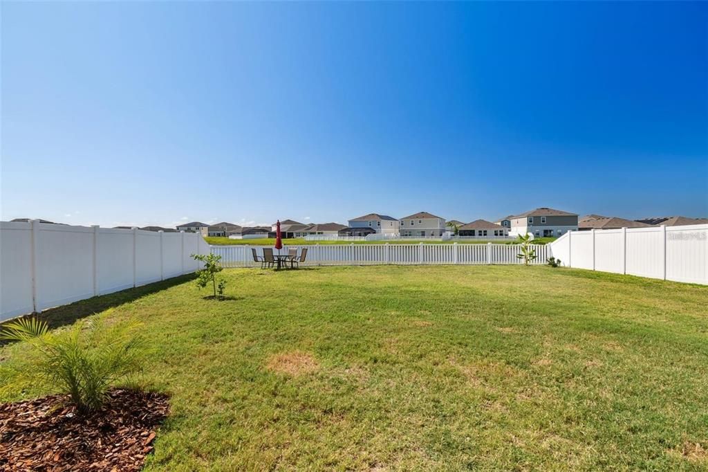 出租: $2,550 (4 贝兹, 2 浴室, 1914 平方英尺)