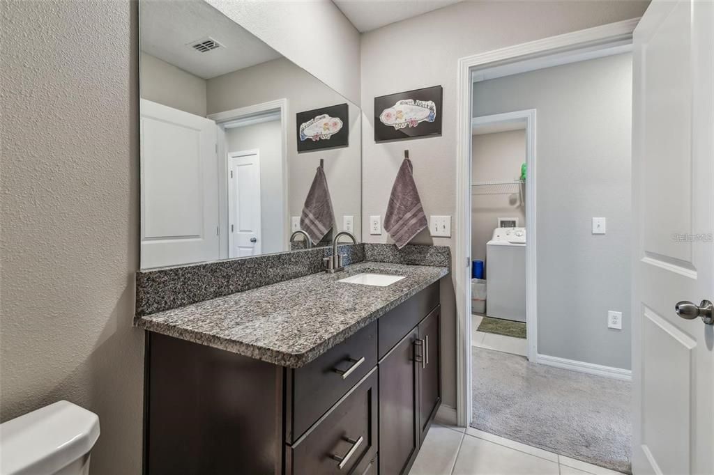 出租: $2,550 (4 贝兹, 2 浴室, 1914 平方英尺)