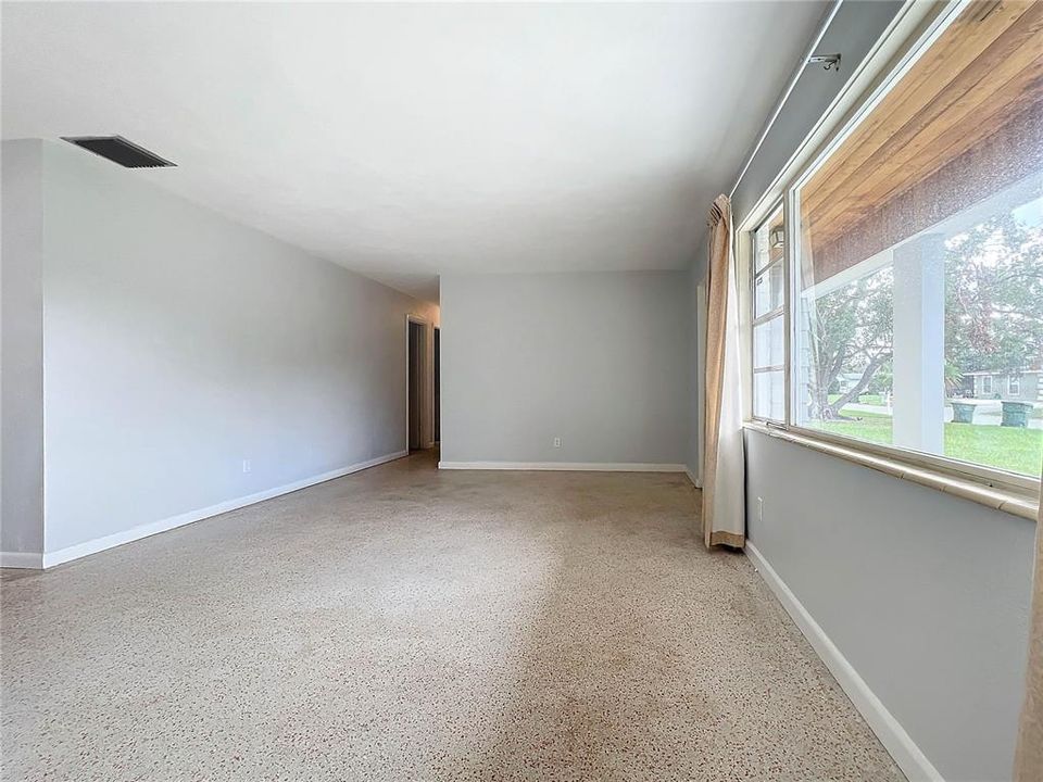 待售: $369,900 (3 贝兹, 2 浴室, 1336 平方英尺)