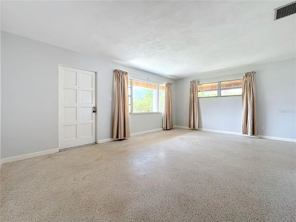 待售: $369,900 (3 贝兹, 2 浴室, 1336 平方英尺)