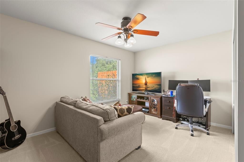 En Venta: $434,900 (4 camas, 2 baños, 2145 Pies cuadrados)