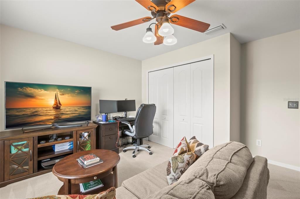 En Venta: $434,900 (4 camas, 2 baños, 2145 Pies cuadrados)