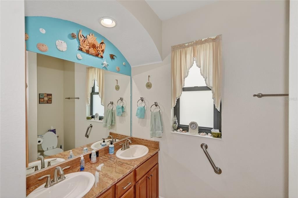 For Sale: $799,000 (4 beds, 3 baths, 2651 Square Feet)