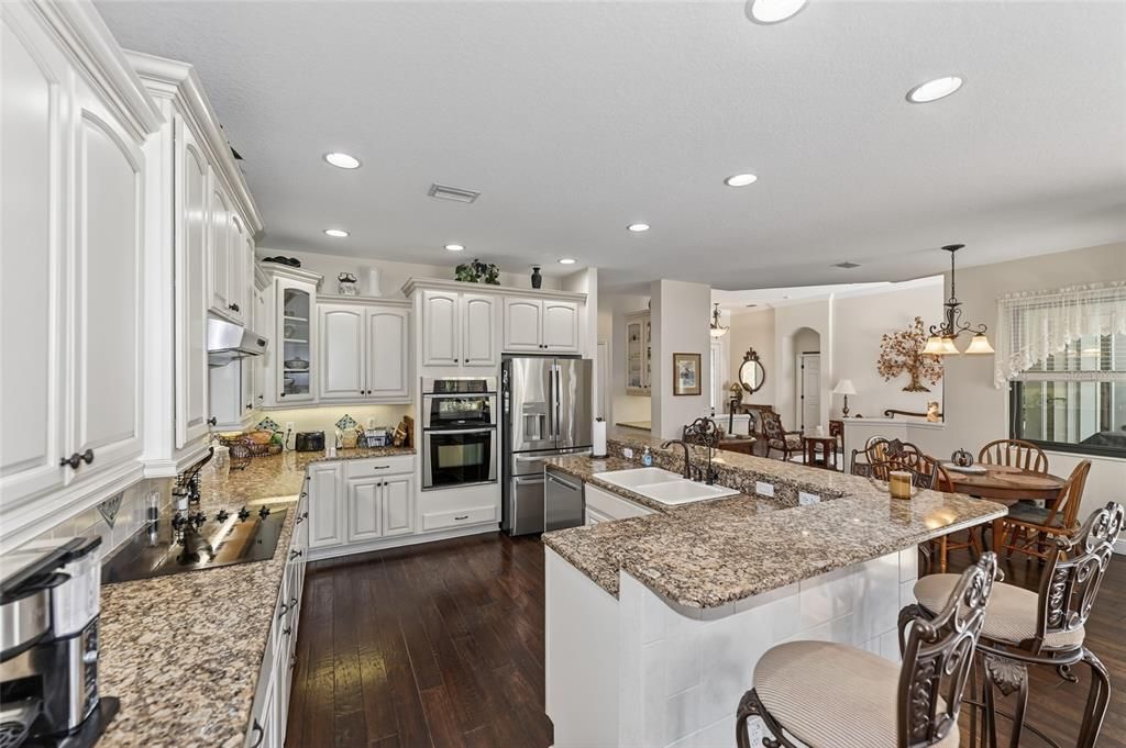 For Sale: $799,000 (4 beds, 3 baths, 2651 Square Feet)