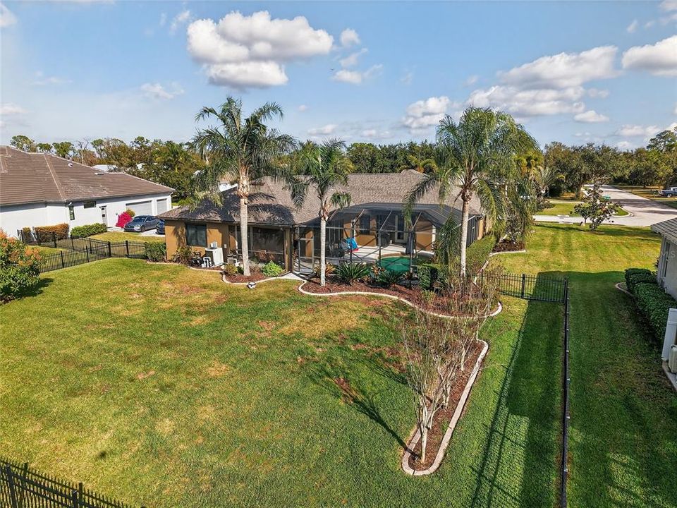 For Sale: $799,000 (4 beds, 3 baths, 2651 Square Feet)