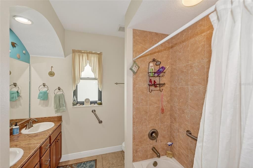 For Sale: $799,000 (4 beds, 3 baths, 2651 Square Feet)