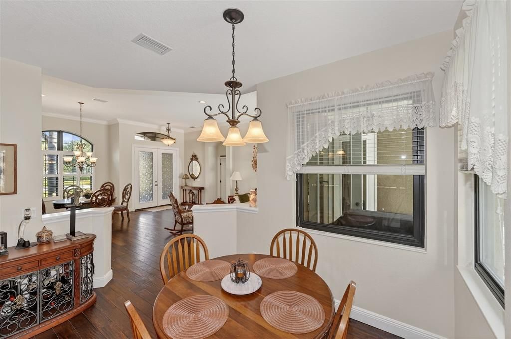 For Sale: $799,000 (4 beds, 3 baths, 2651 Square Feet)