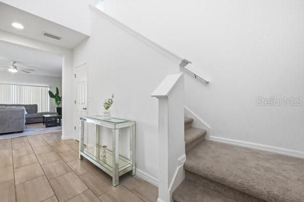 出租: $2,300 (4 贝兹, 3 浴室, 1649 平方英尺)