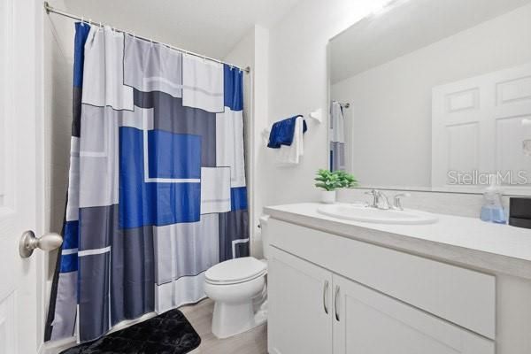 出租: $2,300 (4 贝兹, 3 浴室, 1649 平方英尺)