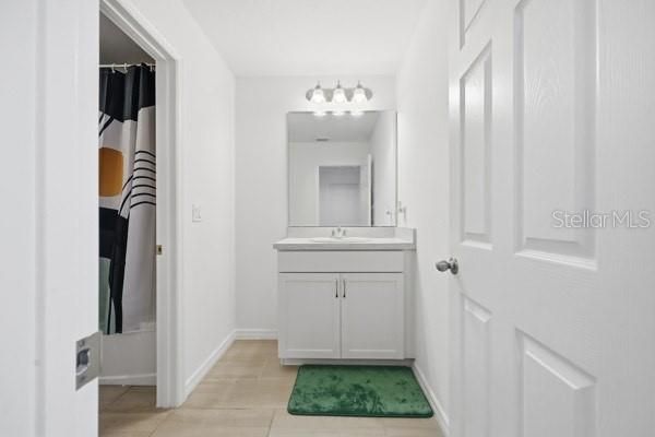 出租: $2,300 (4 贝兹, 3 浴室, 1649 平方英尺)