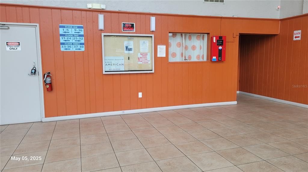 For Rent: $1,295 (2 beds, 1 baths, 761 Square Feet)