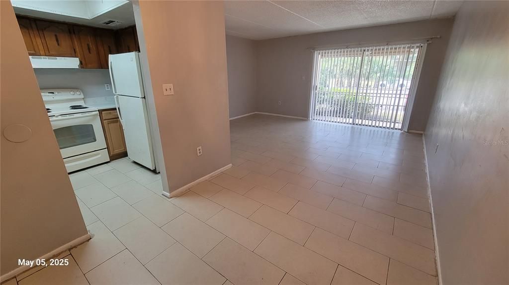 For Rent: $1,295 (2 beds, 1 baths, 761 Square Feet)