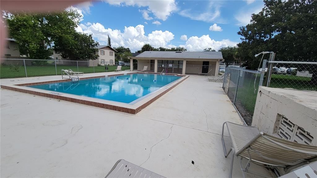 For Rent: $1,295 (2 beds, 1 baths, 761 Square Feet)