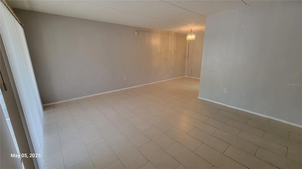 For Rent: $1,295 (2 beds, 1 baths, 761 Square Feet)