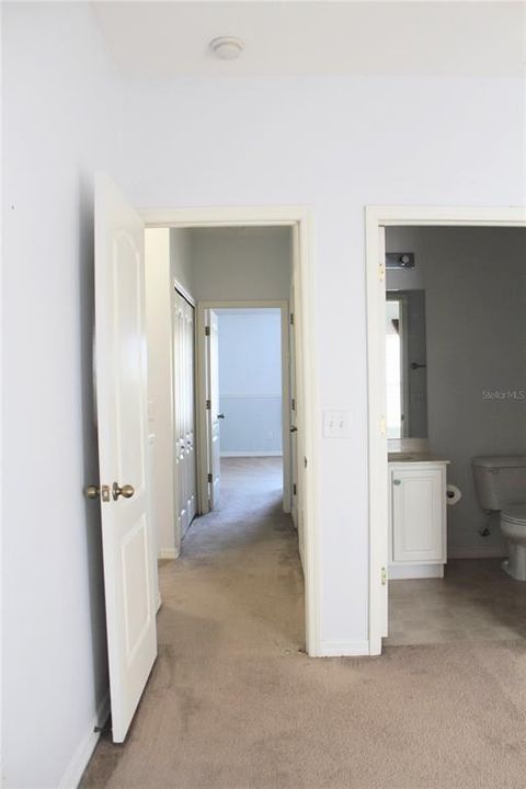 For Sale: $280,000 (2 beds, 2 baths, 1240 Square Feet)