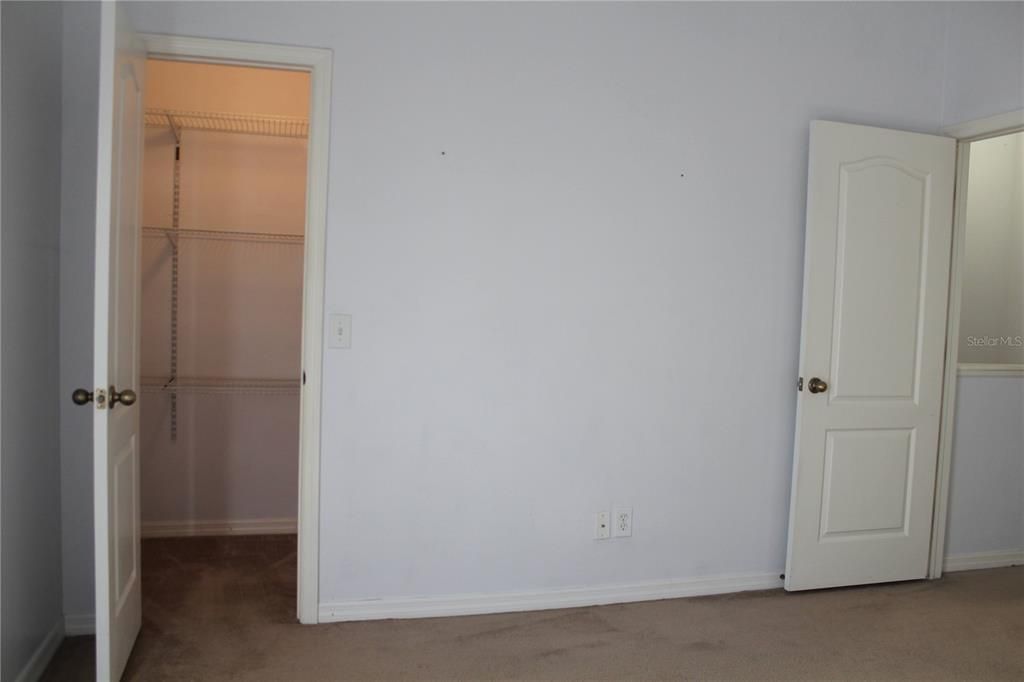 For Sale: $280,000 (2 beds, 2 baths, 1240 Square Feet)