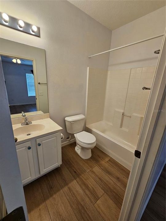 En Venta: $248,999 (2 camas, 2 baños, 1240 Pies cuadrados)