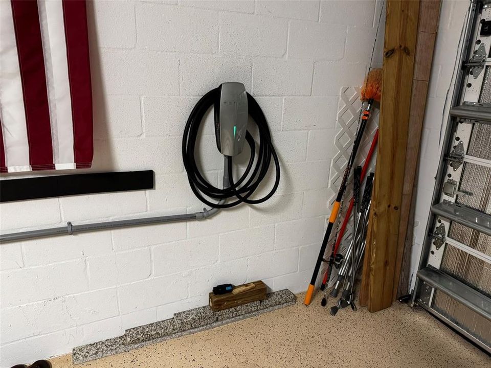 出租: $3,900 (4 贝兹, 2 浴室, 1813 平方英尺)